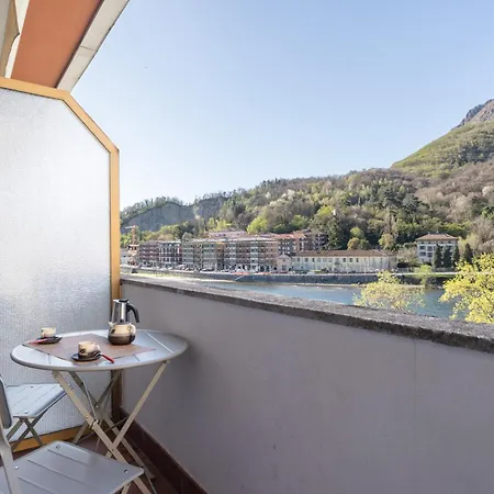 Apartment Lakefront Retreat Lecco