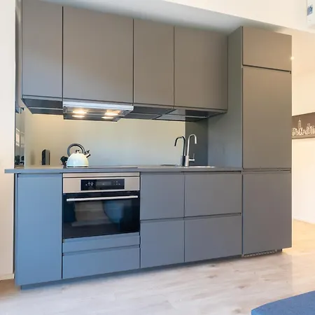 Apartment Lakefront Retreat Lecco