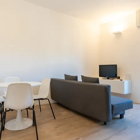 Apartment Lakefront Retreat Lecco