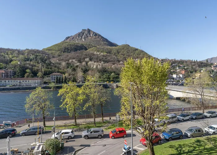 Lakefront Retreat Лекко